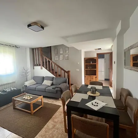 Pirineo Aragones. Casa La Paz 펜션