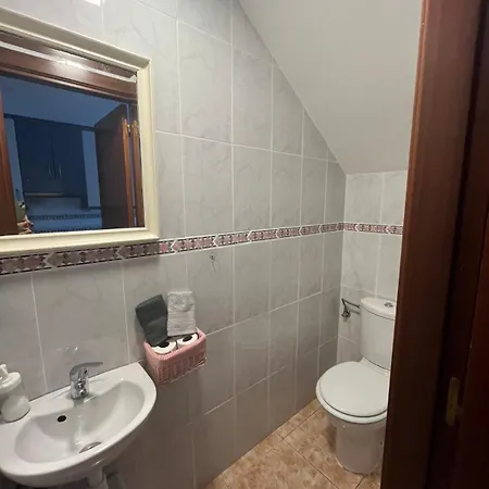 Semesterbostad Pirineo Aragones. Casa La Paz Sabiñánigo